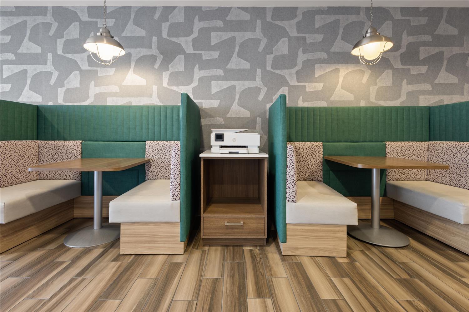 Фото Home2 Suites by Hilton Dover, De