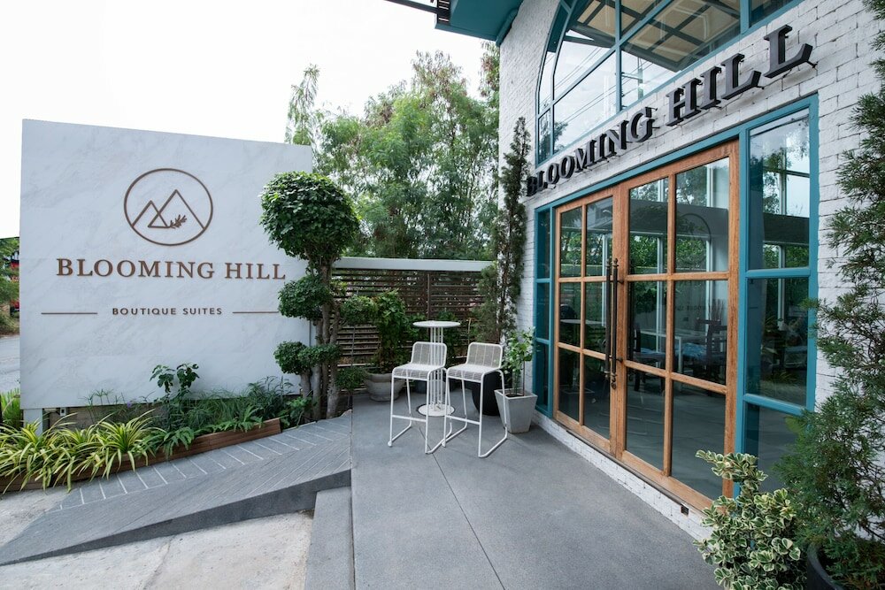 Фото Blooming Hill Boutique Suites