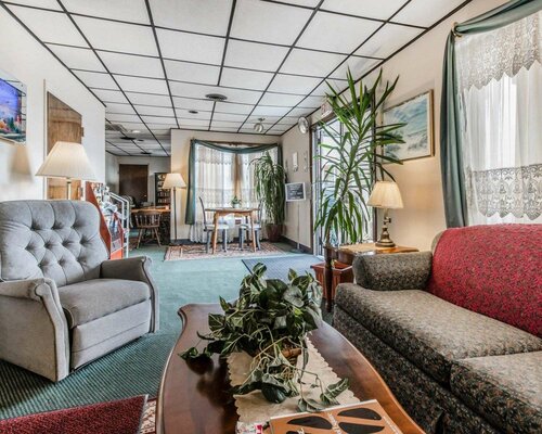 Гостиница Econo Lodge Altoona I-99 в Алтуне