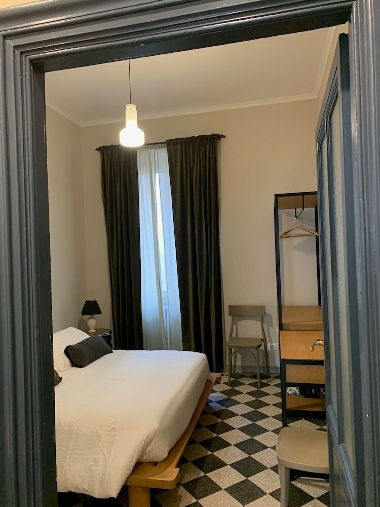 Фото Santa Monica Luxury Rooms