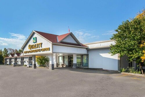 Гостиница Quality Inn & Conference Centre в Ориллии