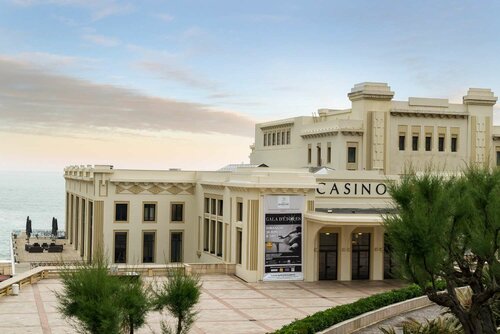 Внешний вид отеля Sure Hotel by Best Western Biarritz Aeroport в Биаррце, фото 1