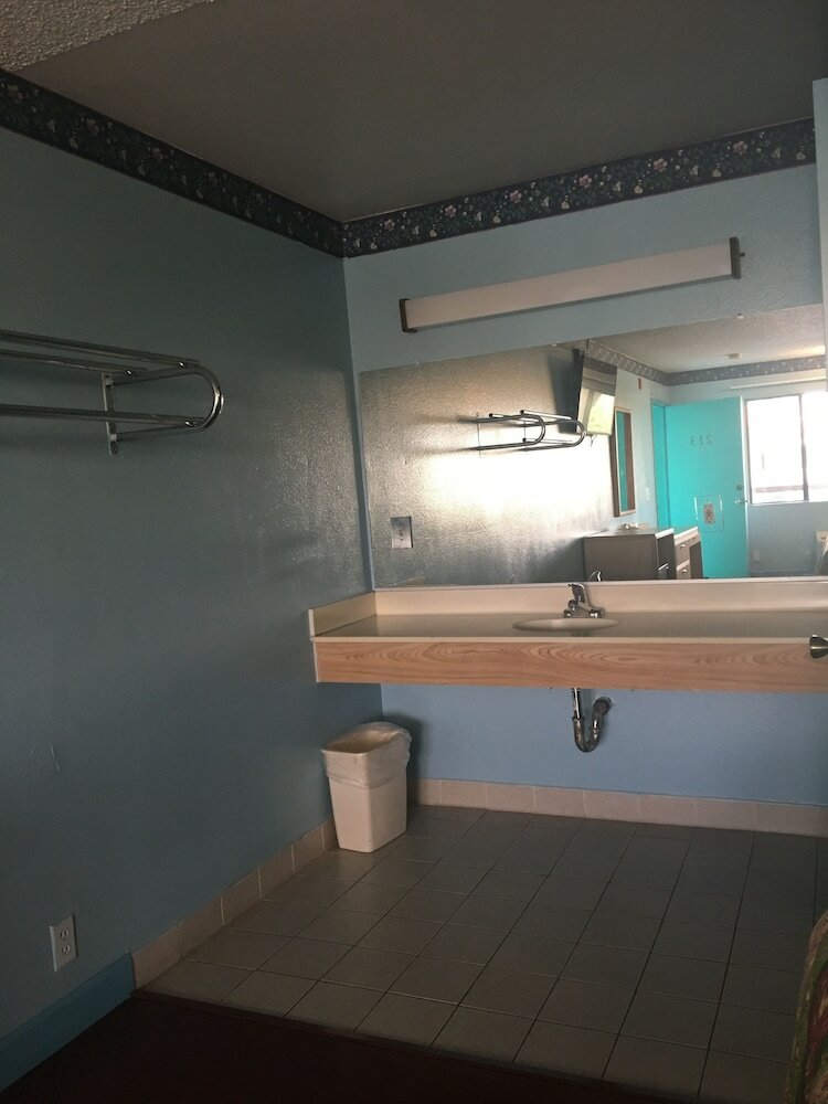 Фото Chester Inn Motel