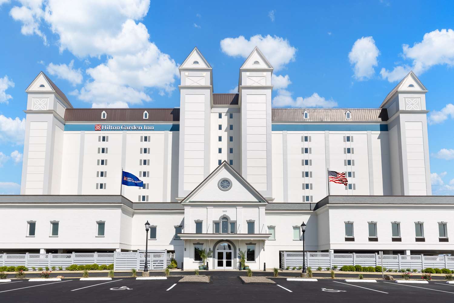 Фото Dunes Manor Hotel and Dunes Suites