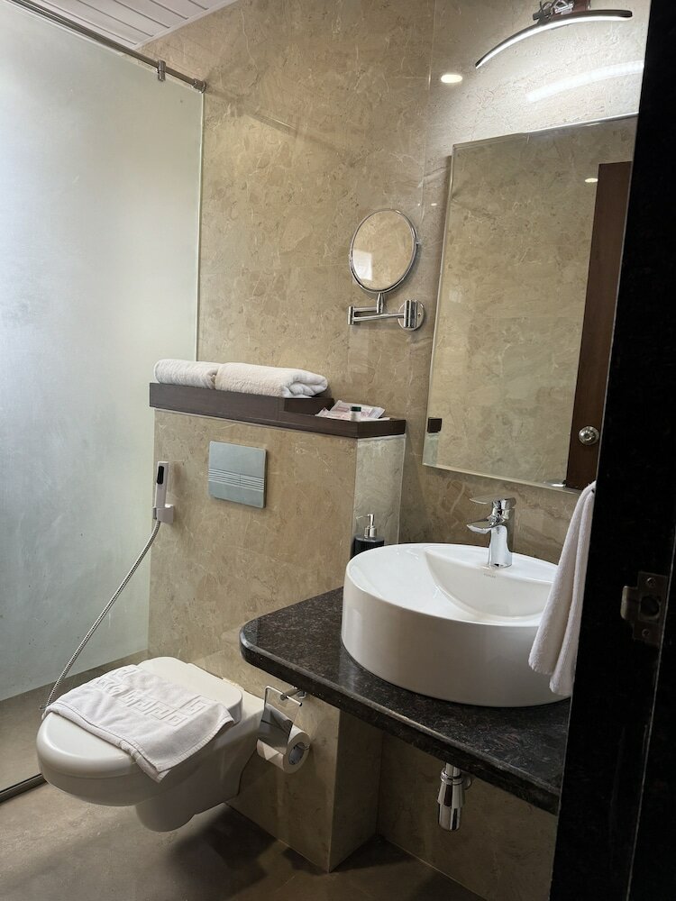 Фото Mastiff Grand La Villae Resort