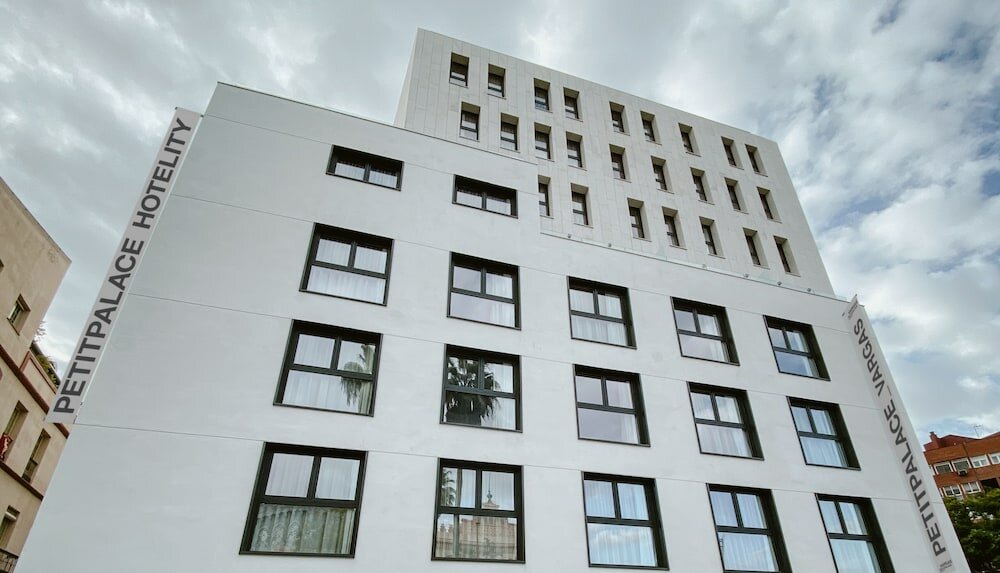 Фото Petit Palace Vargas