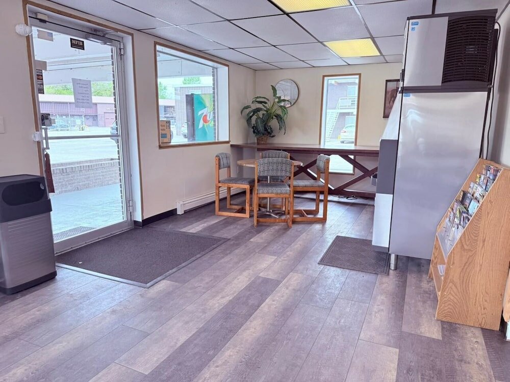 Фото Tomahawk Motor Lodge