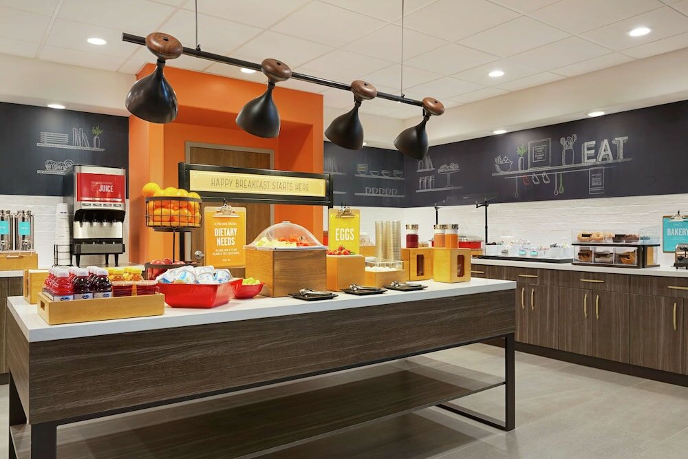 Фото Hampton Inn & Suites Houston-Cypress Station