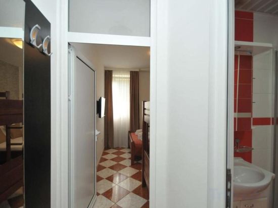 Фото D&d Apartments Budva 1