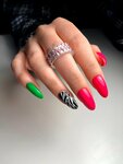 Vikki Nails (vulica Budaŭnikoŭ, 26), beauty salon
