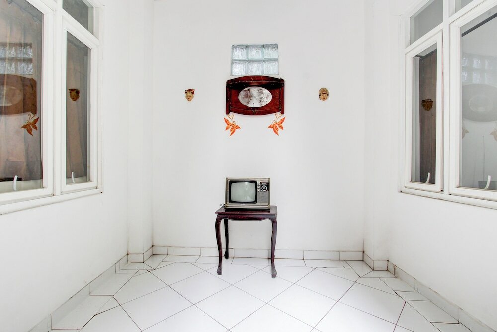 Фото RedDoorz Syariah @ Wisma Arya 2