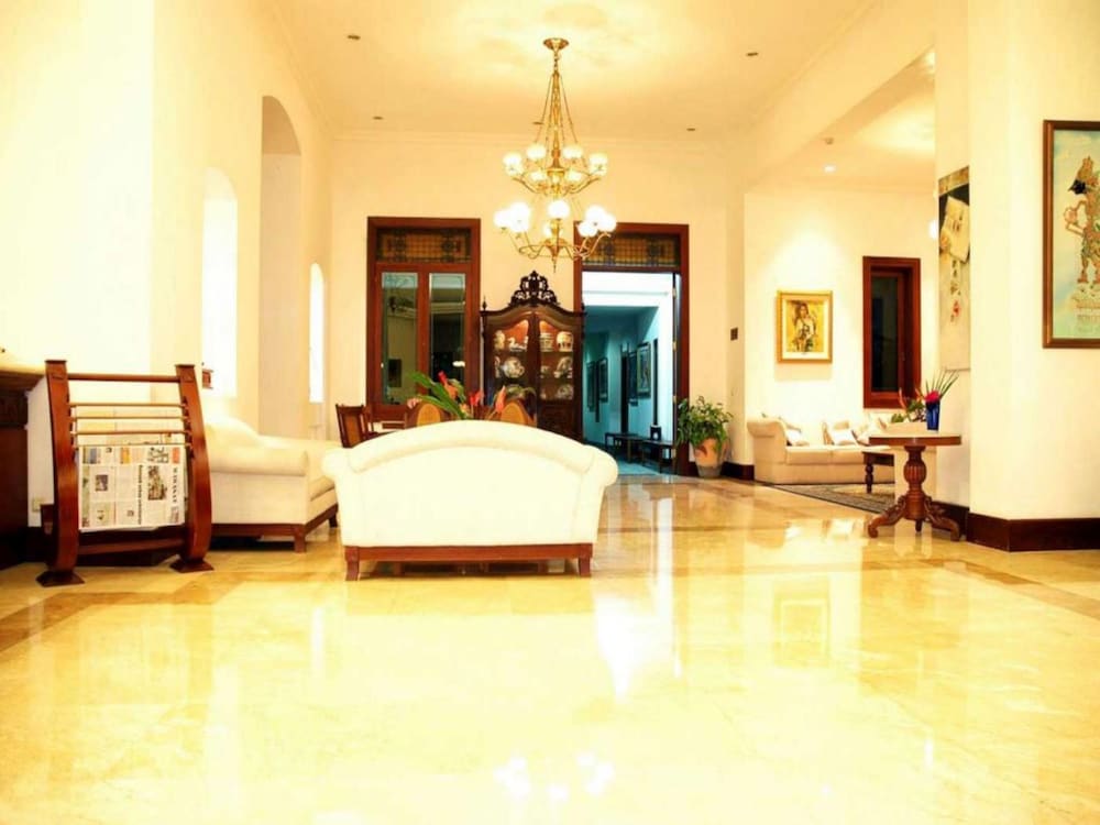 Фото Kresna Hotel Wonosobo