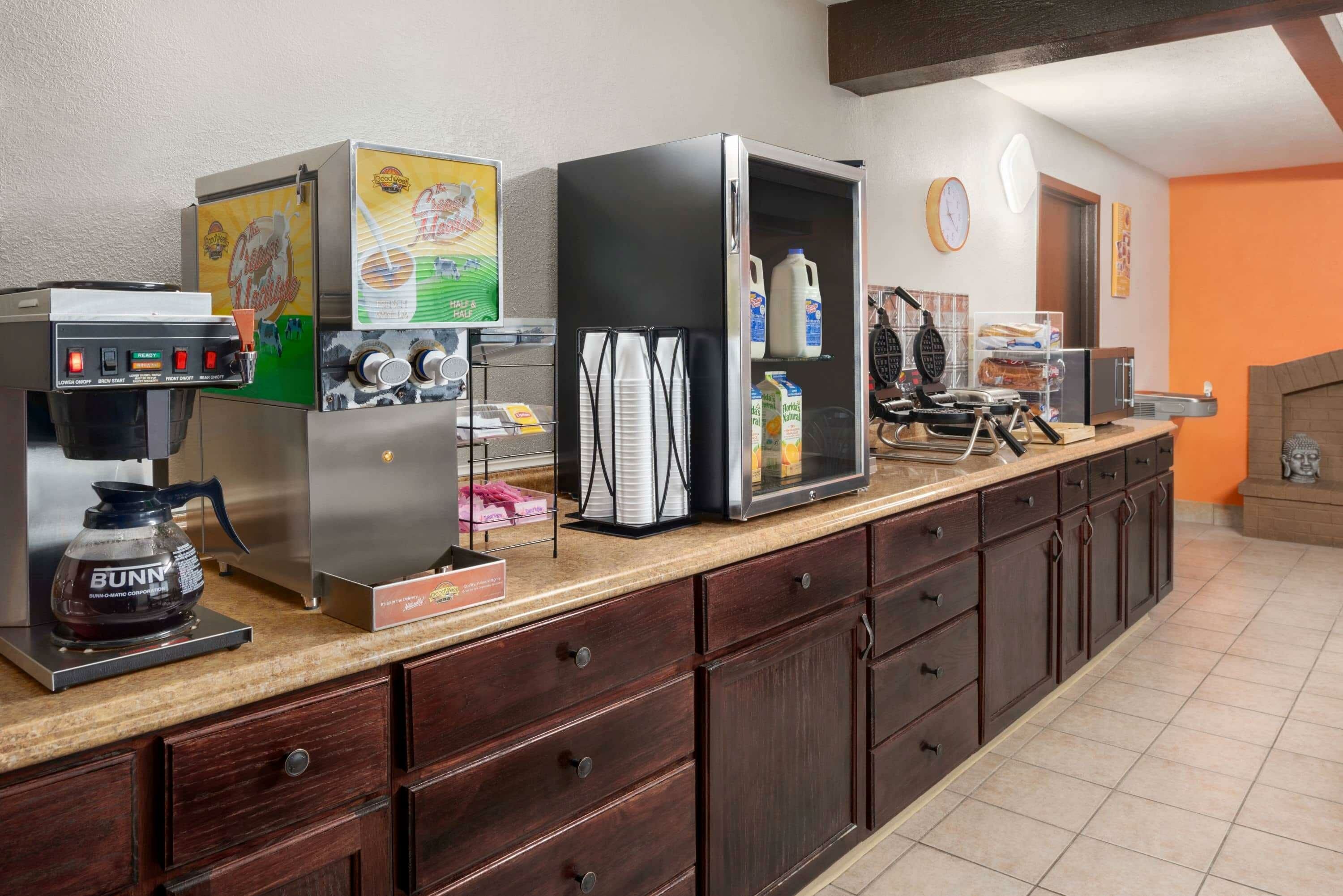 Фото Howard Johnson by Wyndham Appleton