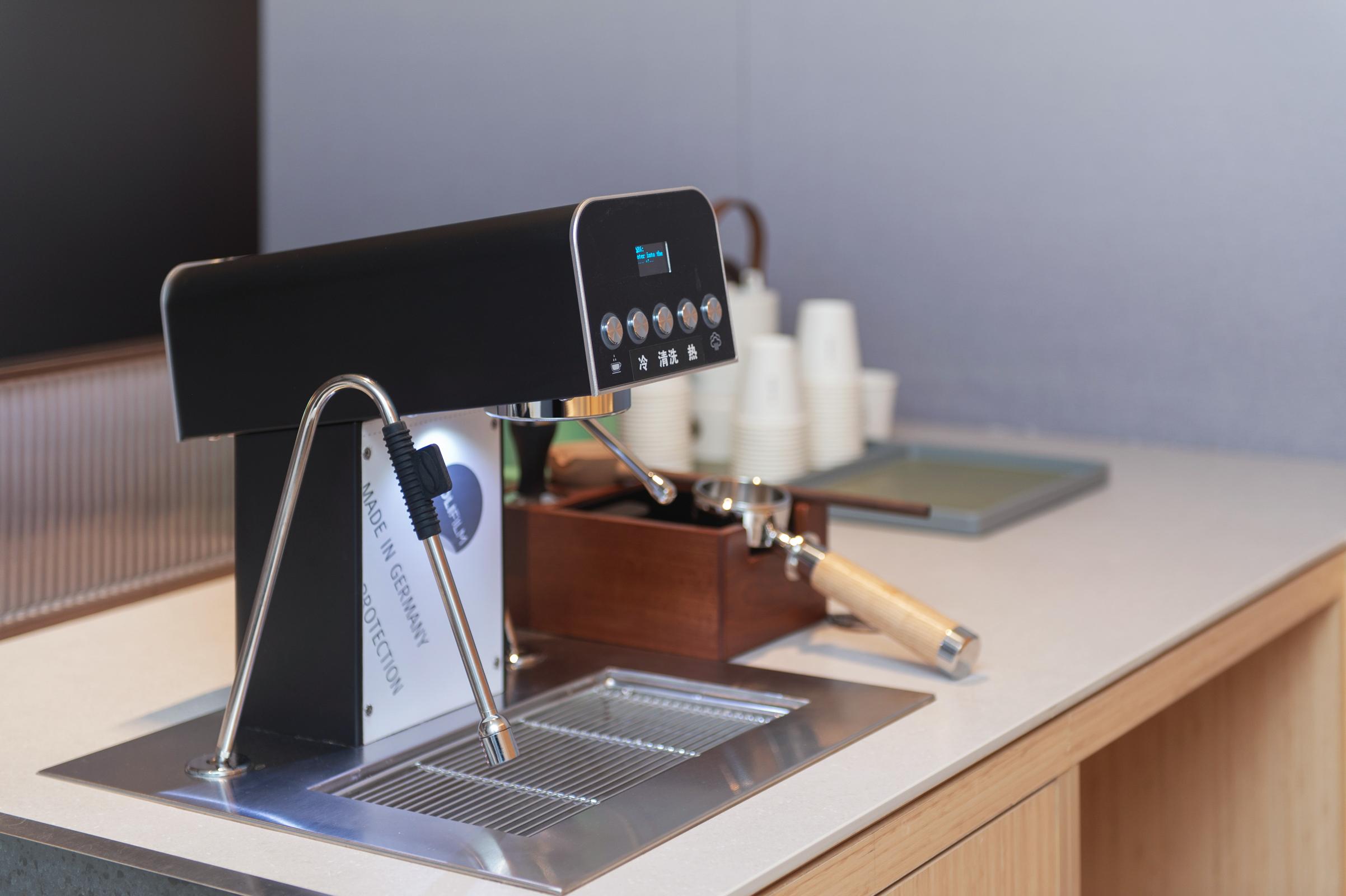 Фото Ji Hotel Guangzhou Tianhe East Railway Station