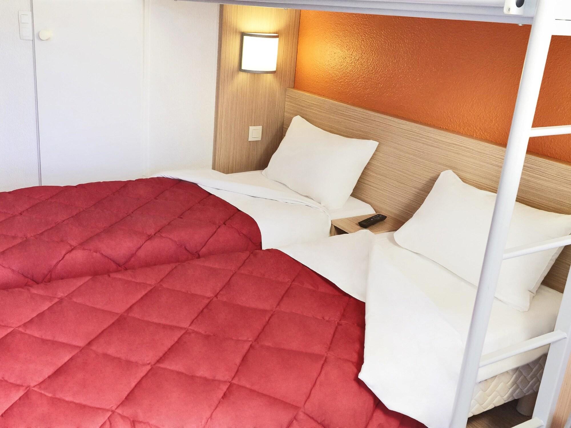 Фото Premiere Classe Boissy Saint Leger