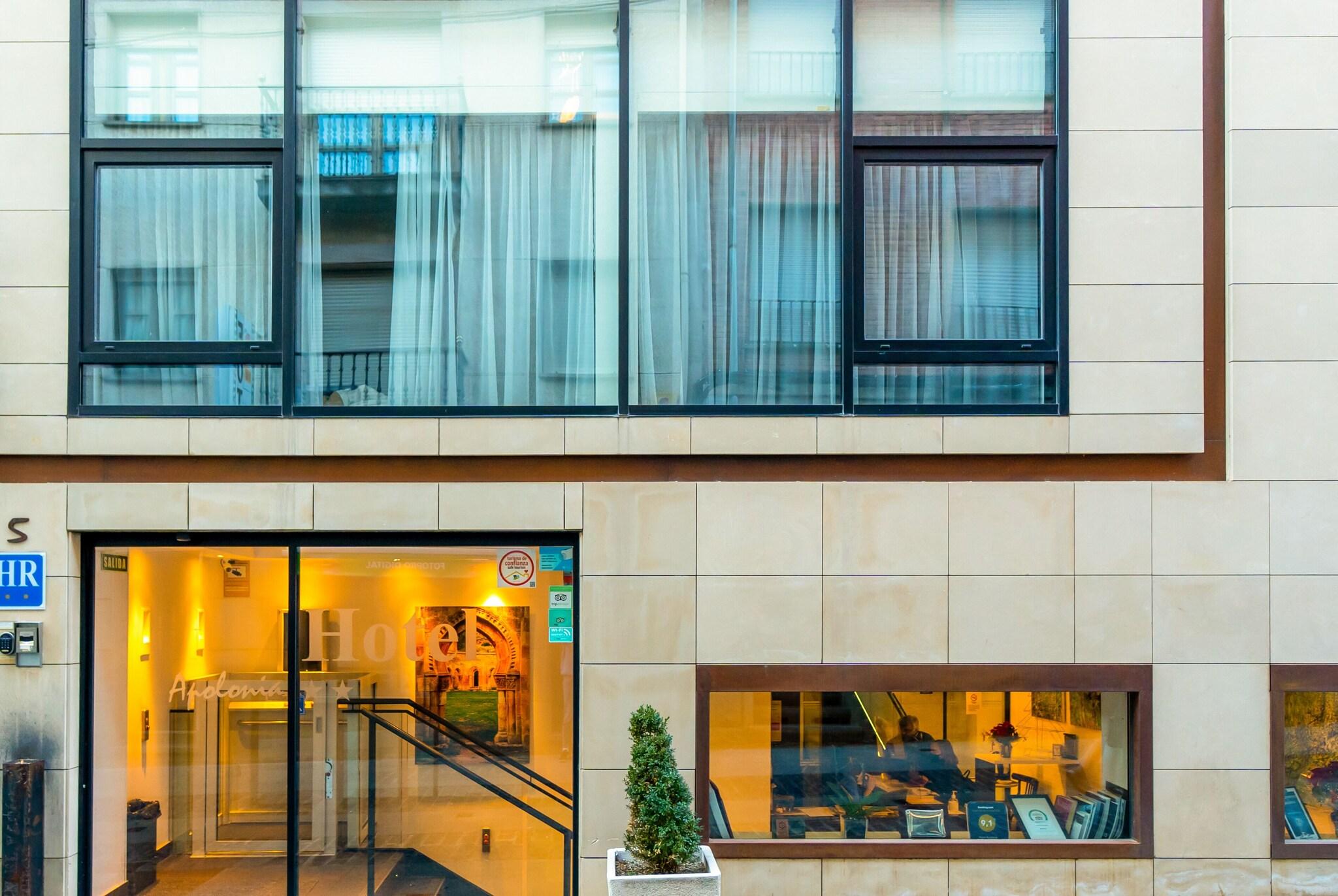 Фото Hotel Apolonia