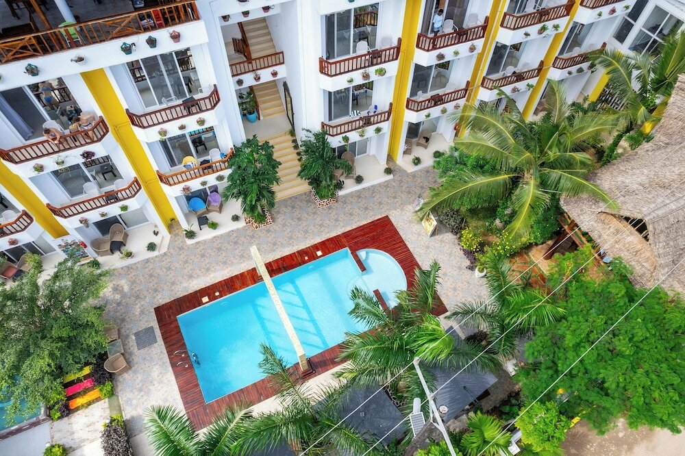 Фото Canary Nungwi Hotel & SPA