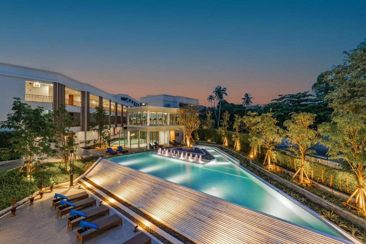 Фото Bella Nara Phuket Naiyang Beach