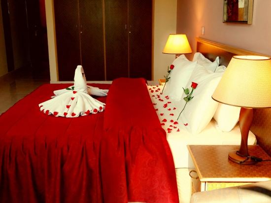 Фото Mutrah Hotel