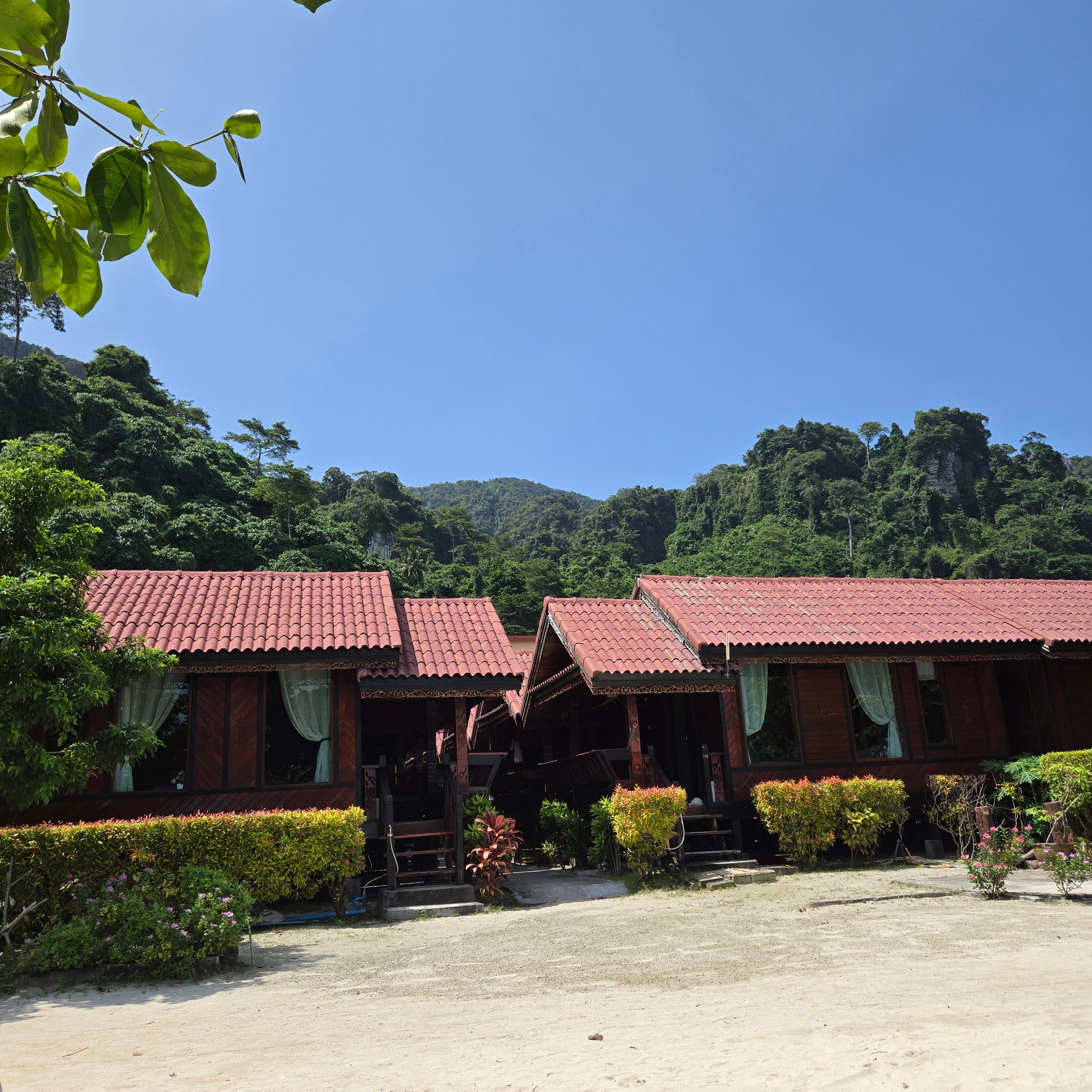 Фото Phi Phi Sand Sea View Resort