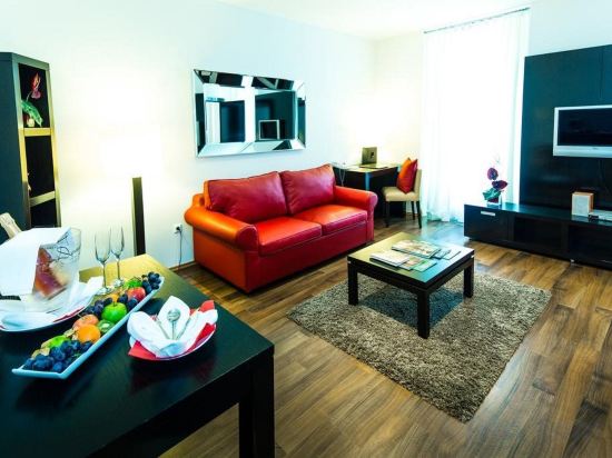 Фото The Levante Rathaus Apartments