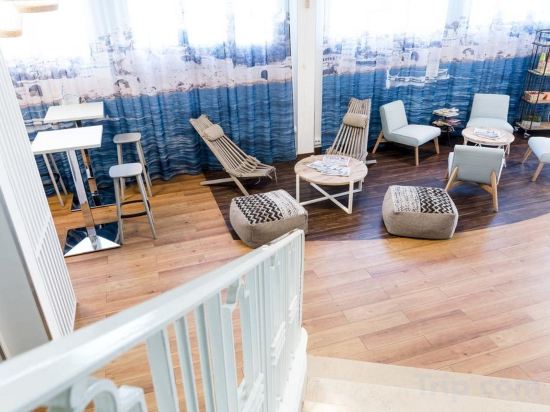 Фото ibis Styles Marseille Centre Prado Place Castellane