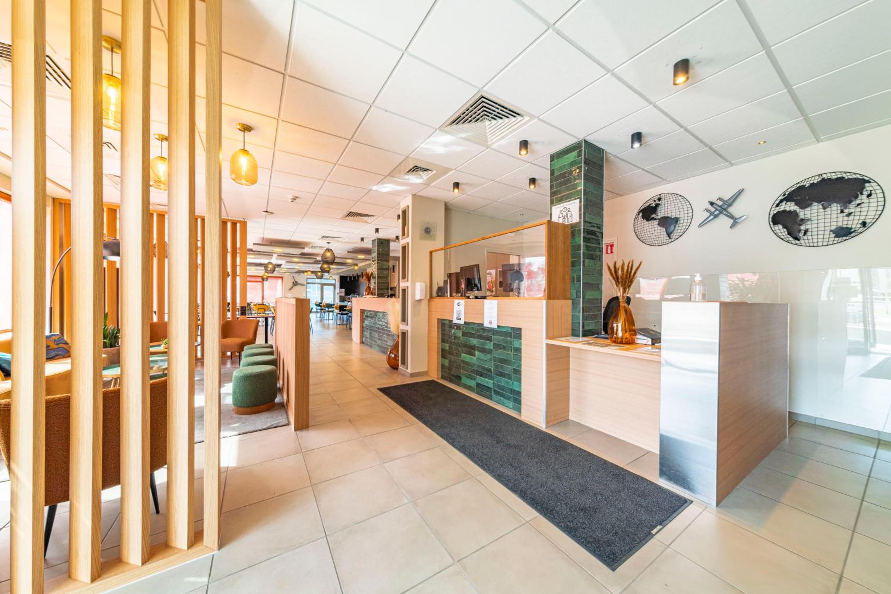 Фото Mandarina Hotel Luxembourg Airport