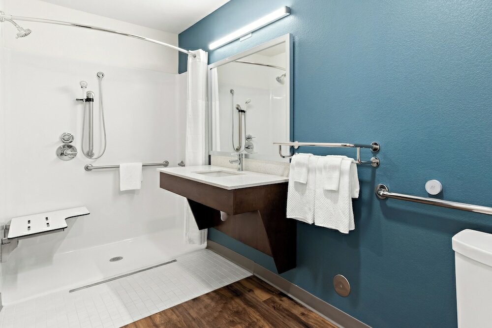 Фото Woodspring Suites Denver Commerce City