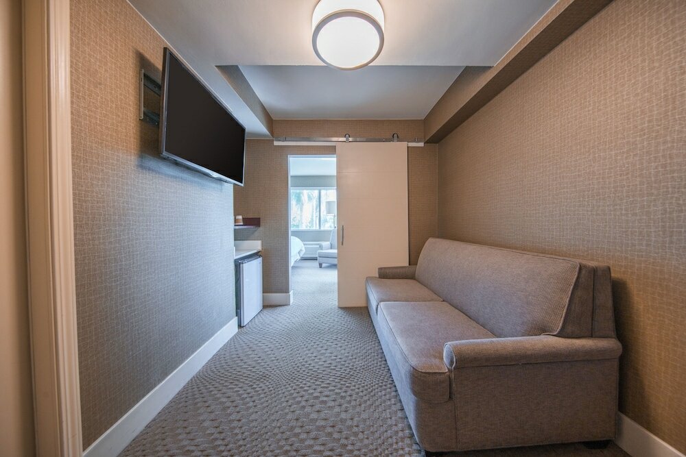 Фото Sheraton Ontario Airport Hotel