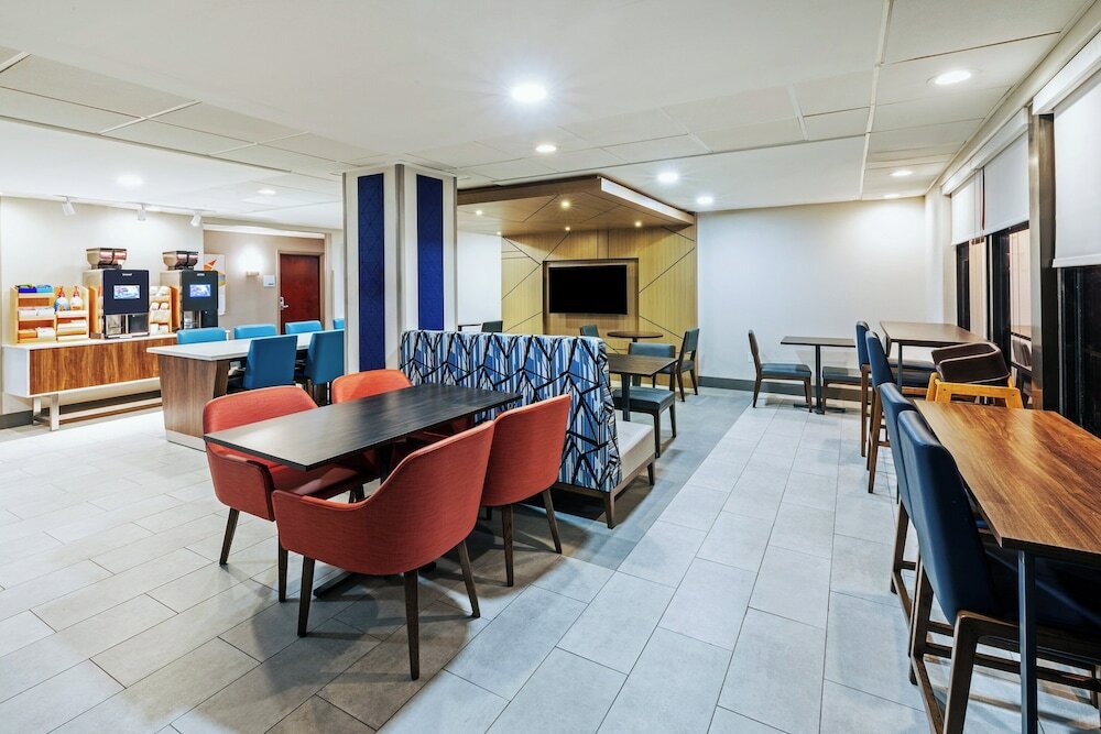Фото Holiday Inn Express Breaux Bridge, an Ihg Hotel