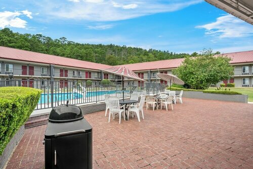 Гостиница Red Roof Inn Hot Springs в Хот-Спрингс