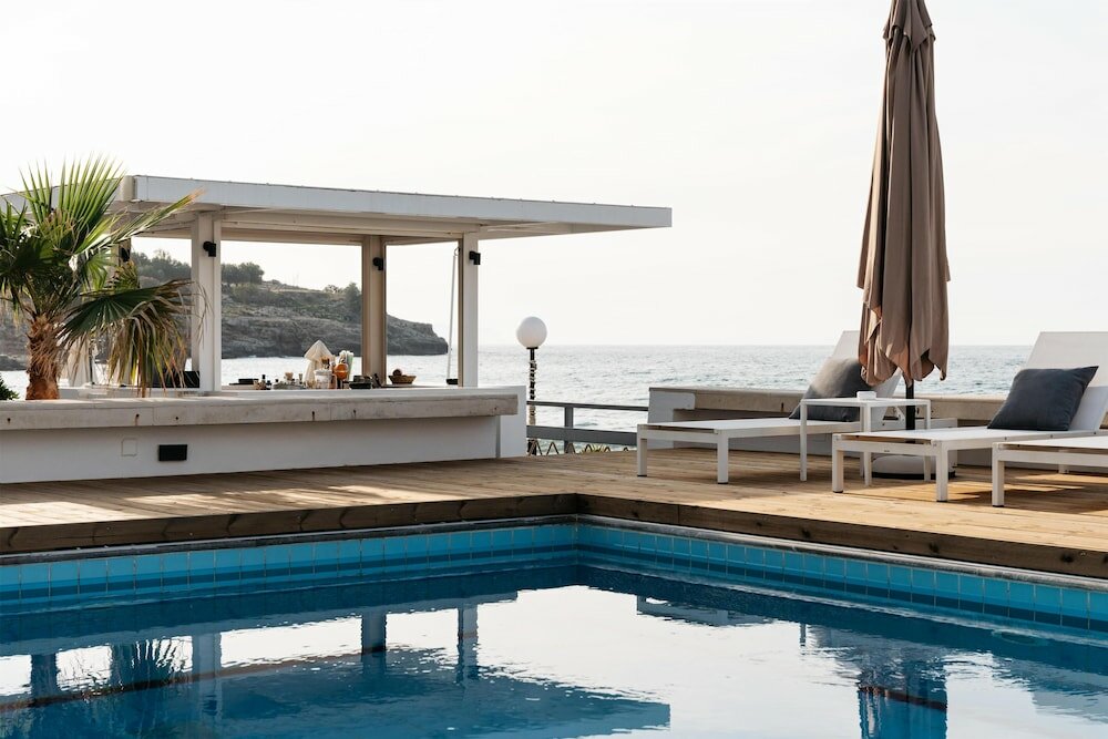 Фото Petradi Beach Lounge Hotel