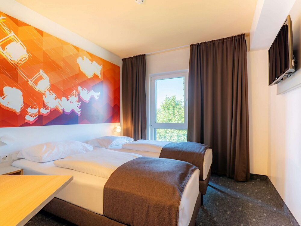 Фото B&b Hotel Stuttgart Bad Cannstatt