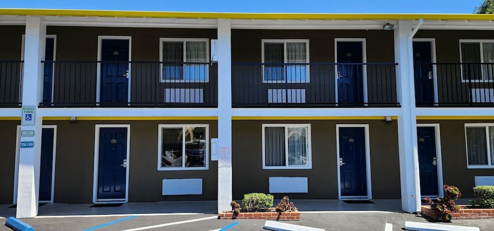 Фото Hotel Belmont