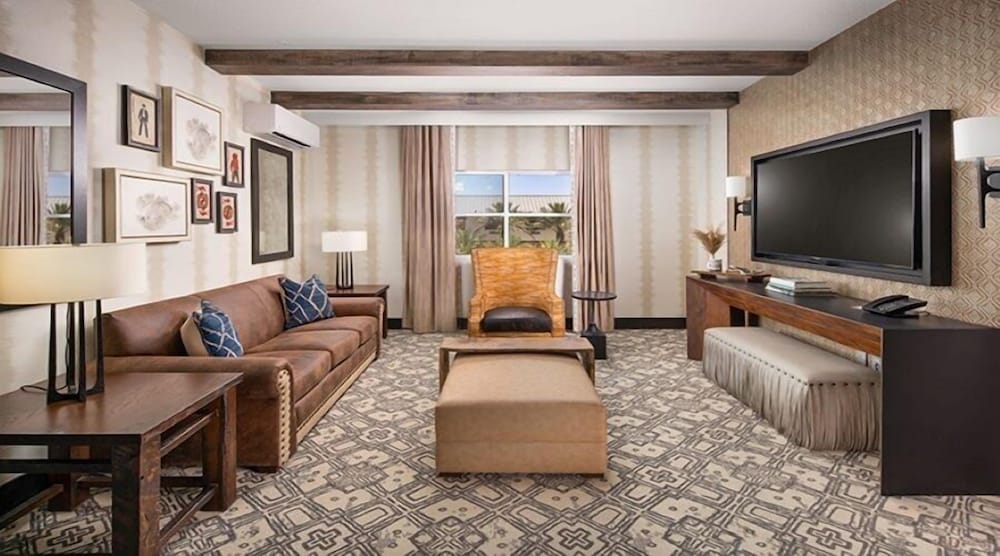 Фото Silverton Casino Lodge - Newly Renovated