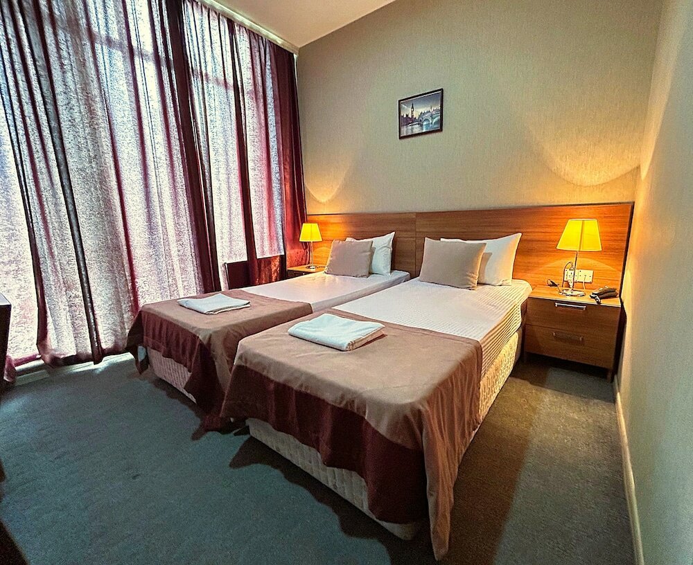 Фото The Family Hotel - Free Massage