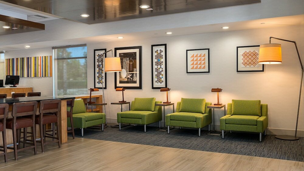 Фото Holiday Inn Express Fullerton - Anaheim, an Ihg Hotel