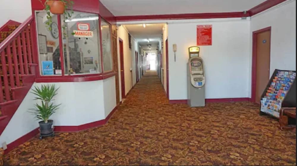 Фото Hollywood Roxy Hotel