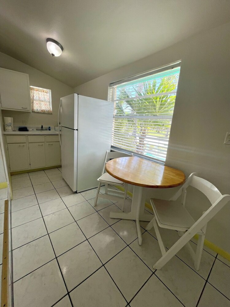 Фото Coconut Cove Resort and Marina