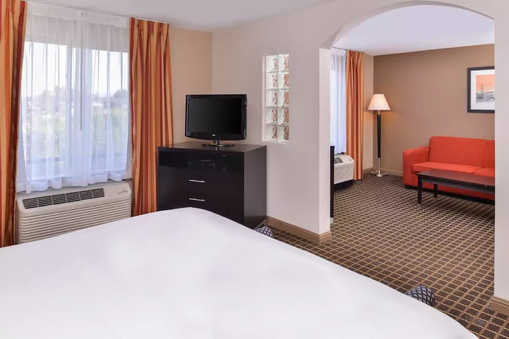 Фото Hotel Nova Sfo by FairBridge