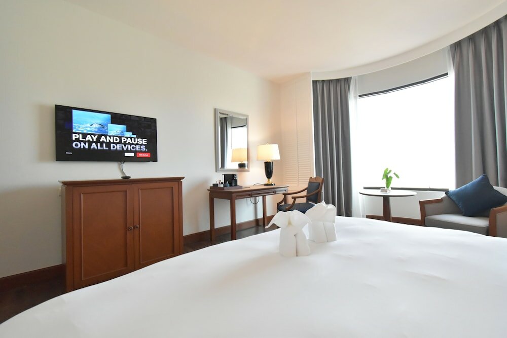 Фото Century Park Hotel