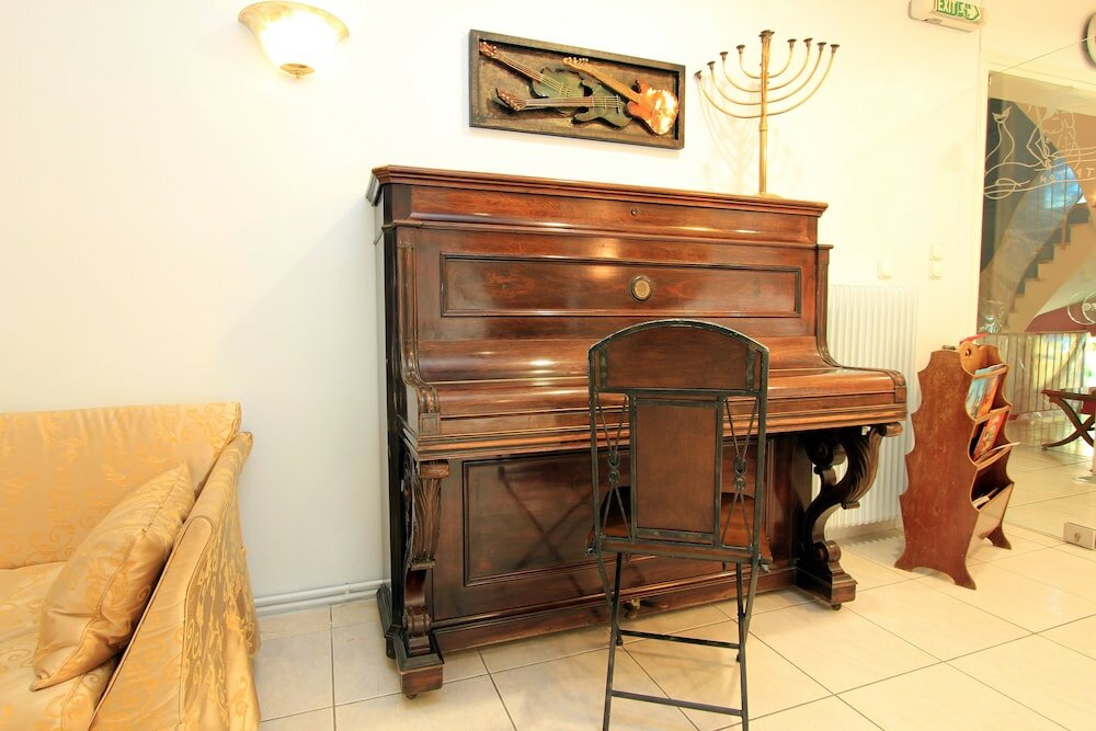 Фото Hotel Triton