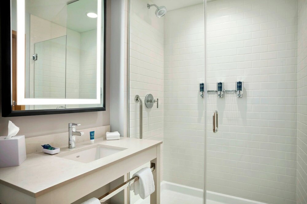 Фото Four Points by Sheraton Miami Airport