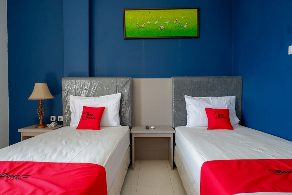Фото RedDoorz Plus Syariah @ Hotel Boulevard Luwuk