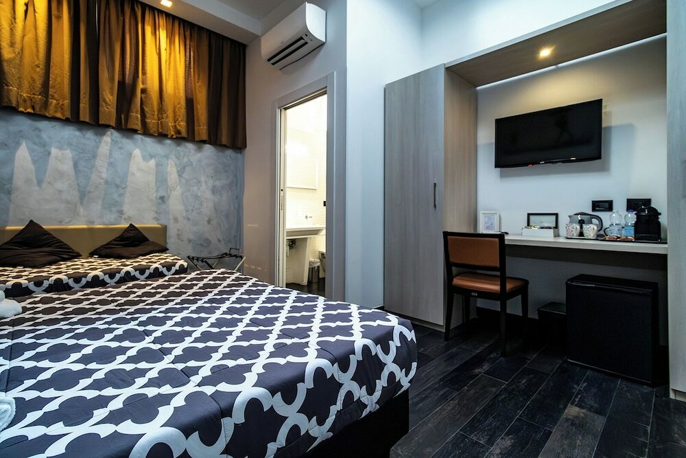 Фото Borgo Pio Suites Inn