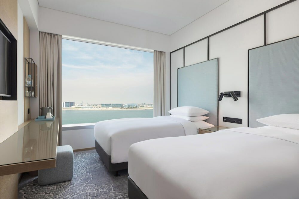 Фото Four Points by Sheraton Hong Kong, Tung Chung
