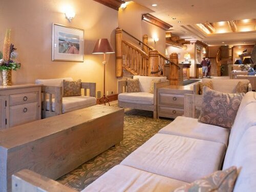 Внешний вид отеля Banff Caribou Lodge and SPA в Банфе, фото 4