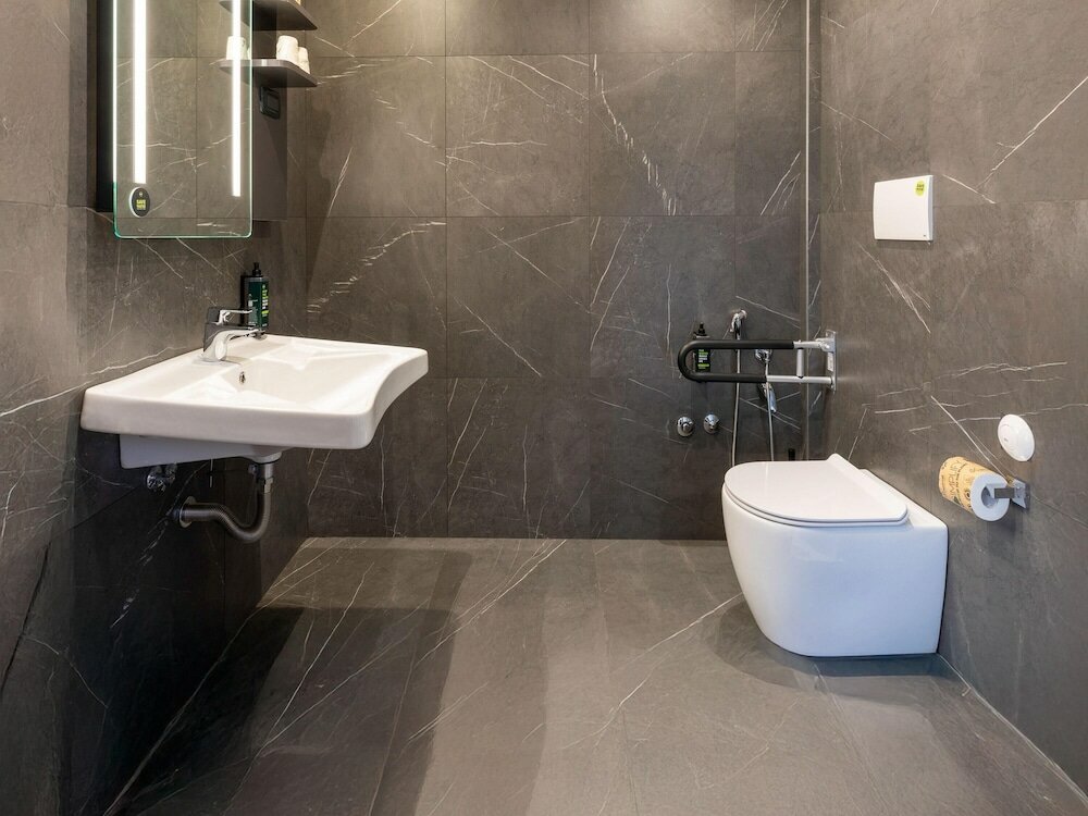 Фото B&B Hotel Roma Tuscolana San Giovanni