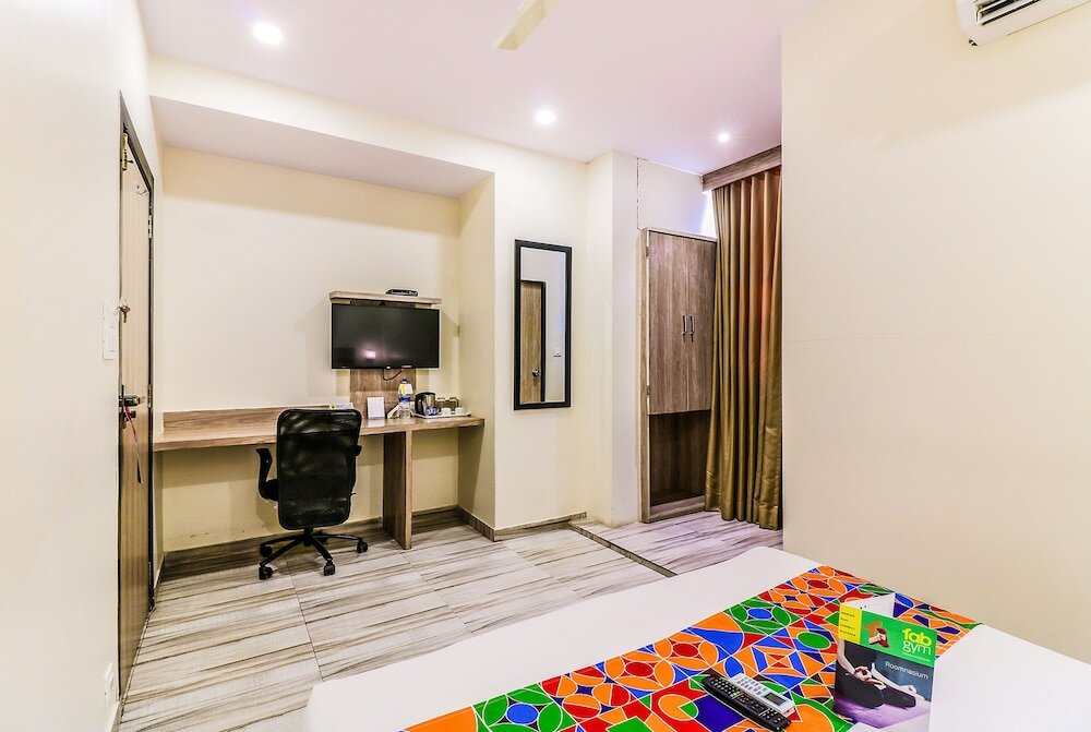Фото FabHotel Aksa International Andheri East