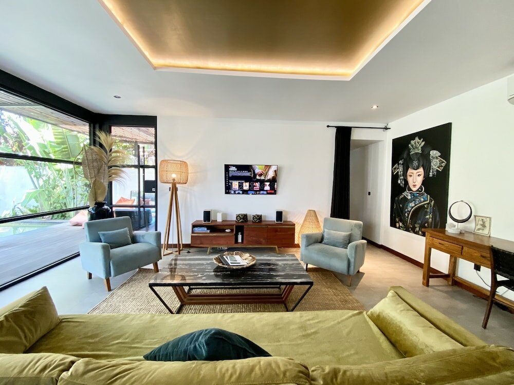 Фото Karmagali Boutique Suites